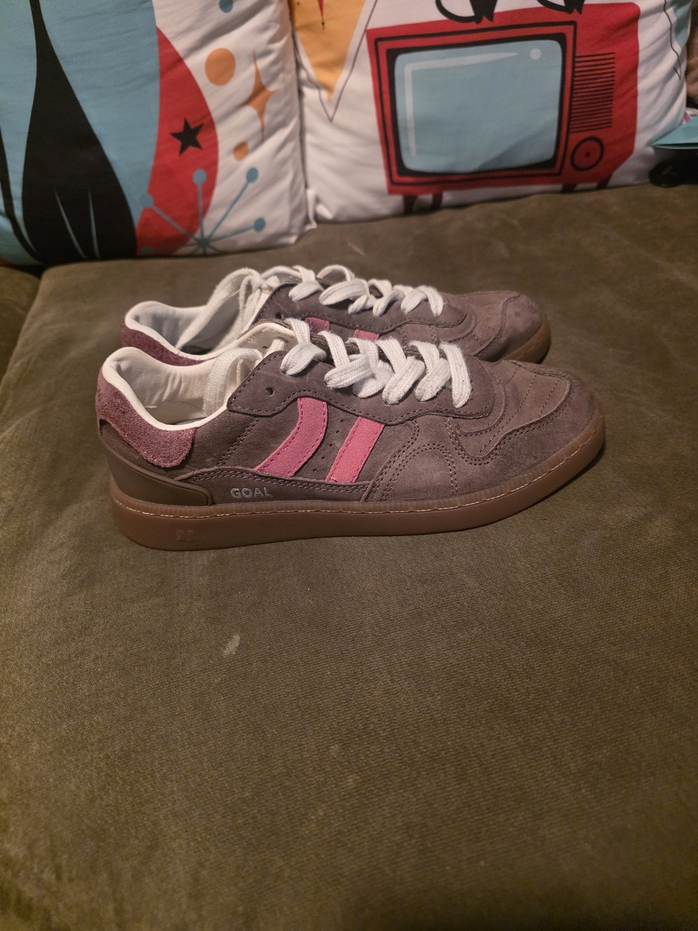 Coolway GOAL Brown Suede Sneakers with Pink Stripes Size 38